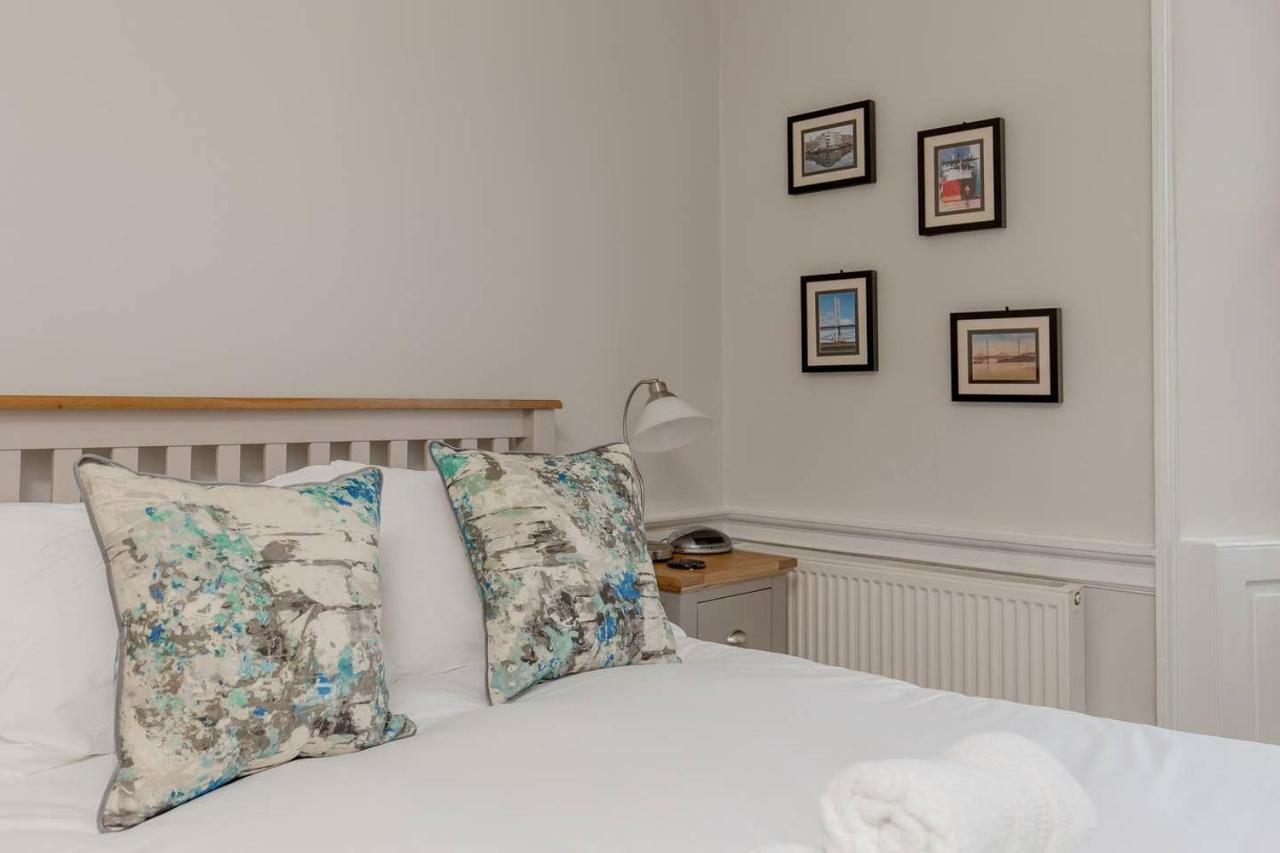 Altido Elegant Georgian 2-Bedrm Apt In Heart Of Old Town EDI Exterior photo