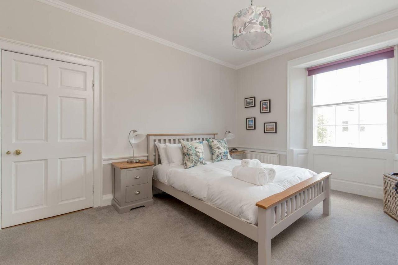 Altido Elegant Georgian 2-Bedrm Apt In Heart Of Old Town EDI Exterior photo