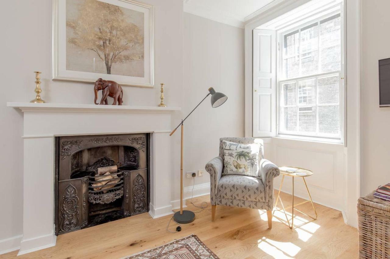 Altido Elegant Georgian 2-Bedrm Apt In Heart Of Old Town EDI Exterior photo